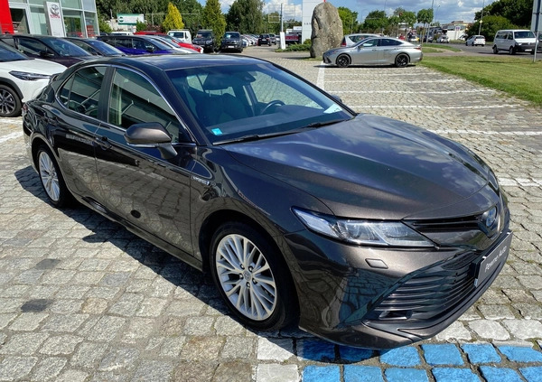 Toyota Camry cena 99850 przebieg: 159103, rok produkcji 2019 z Gołdap małe 379